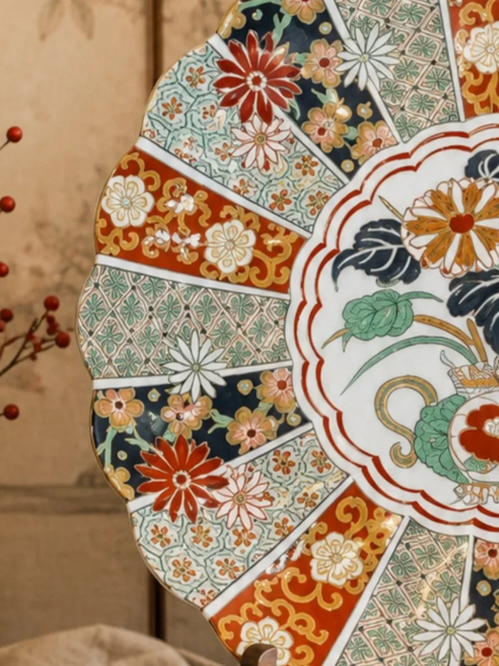 Vintage Japanese Arita Imari Porcelain Scalloped Serving Platter